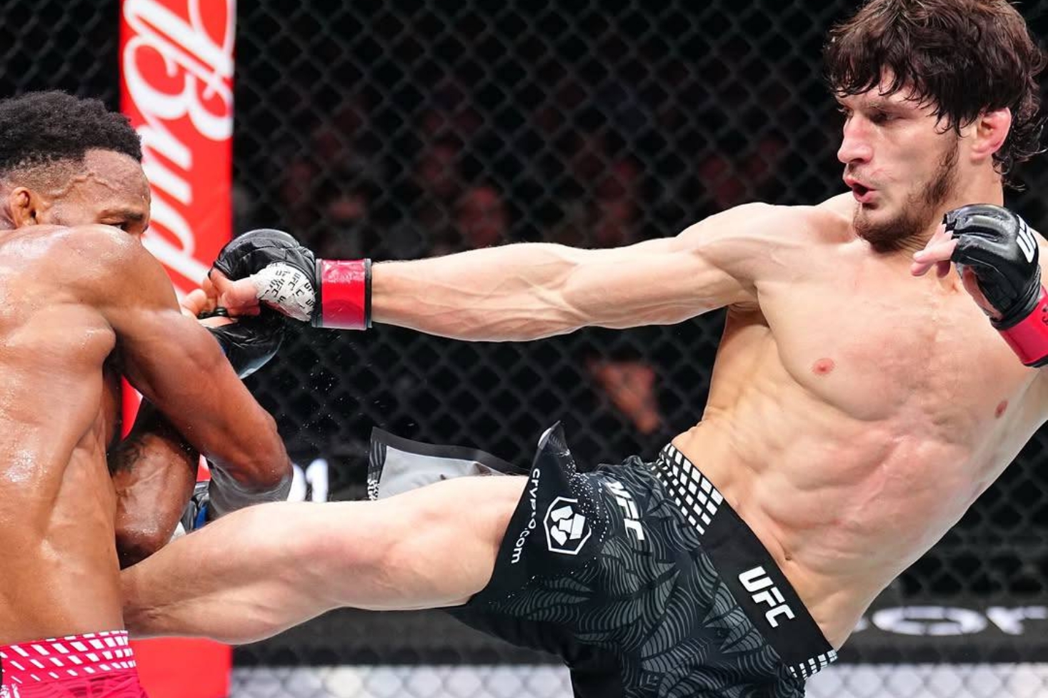 Movsar Evloev voitti Lerone Murphyn UFC Lontoossa