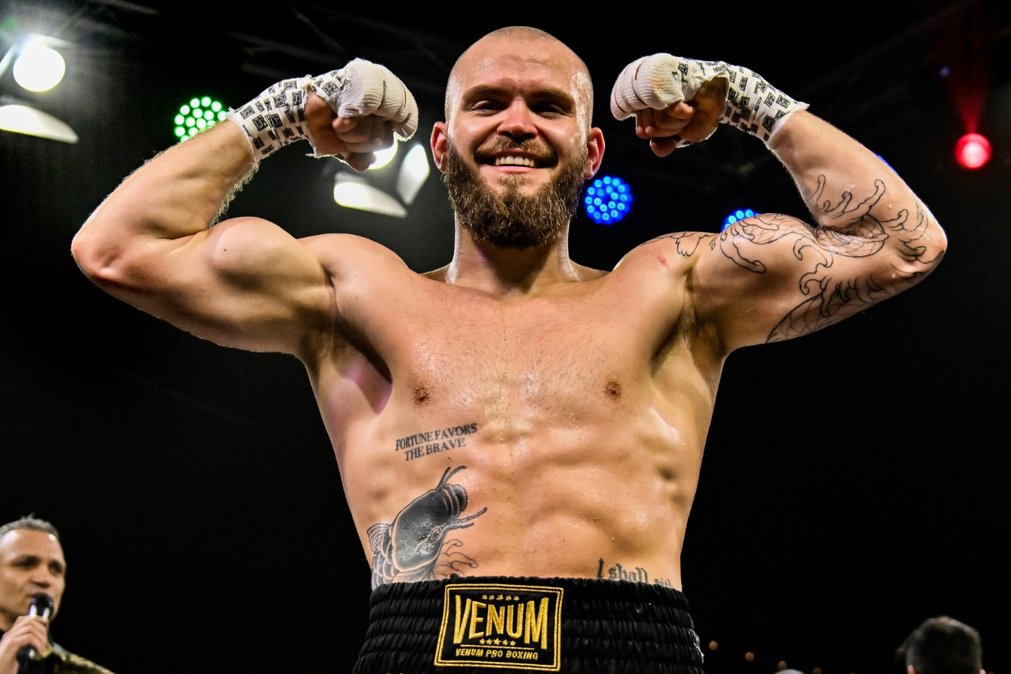 Tomi Silvennoinen Eastside Fight Night -promokuvassa