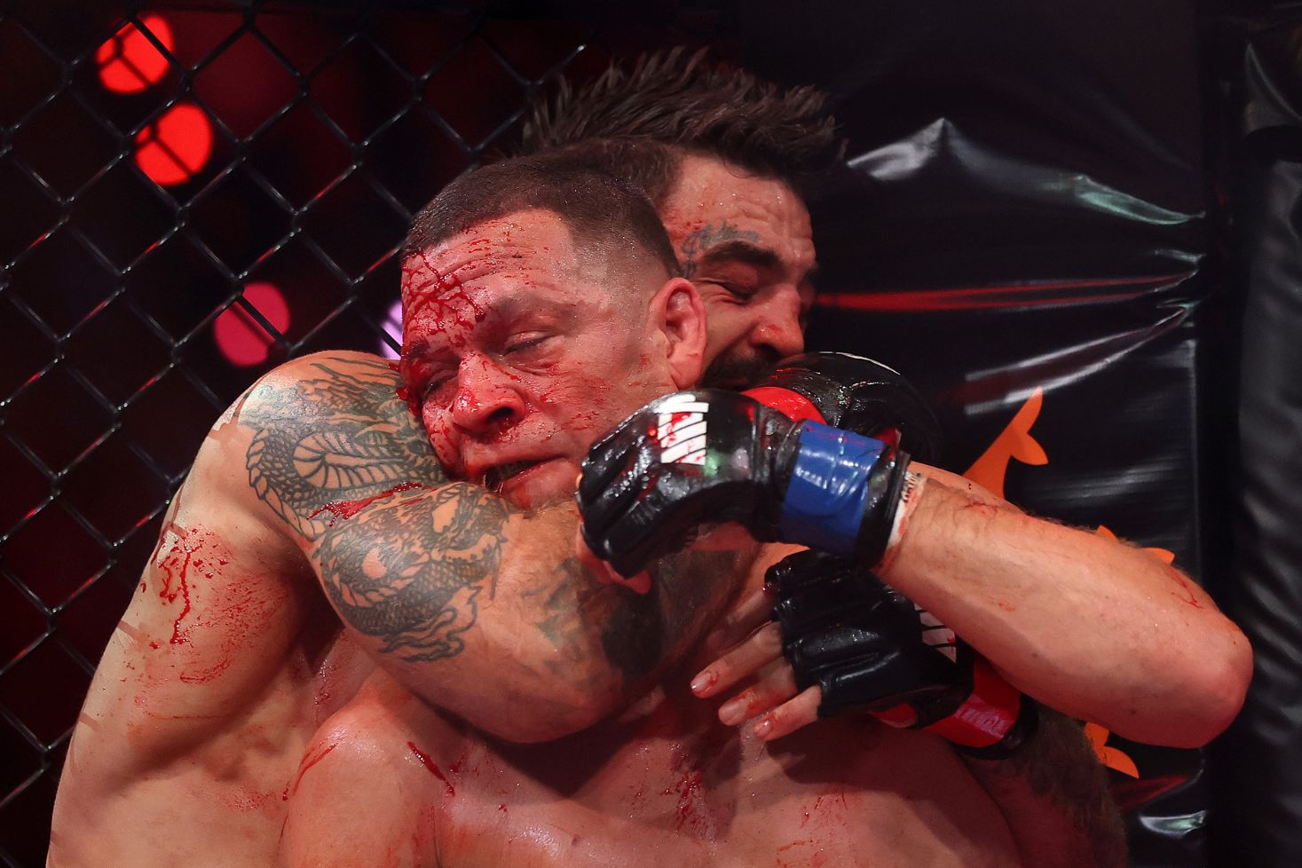 Nate Diaz hävisi Mike Perrylle