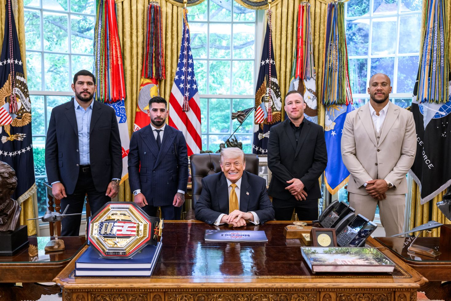 UFC-tähdet vierailivat Valkoisessa talossa